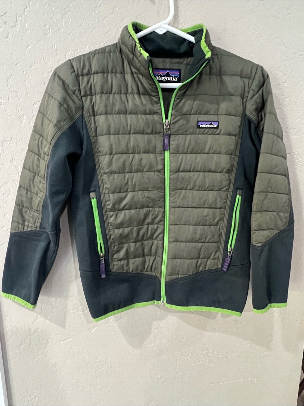 Patagonia Boys’ Down Hybrid Jacket – Olive Green with Lime Trim - Kids Medium
